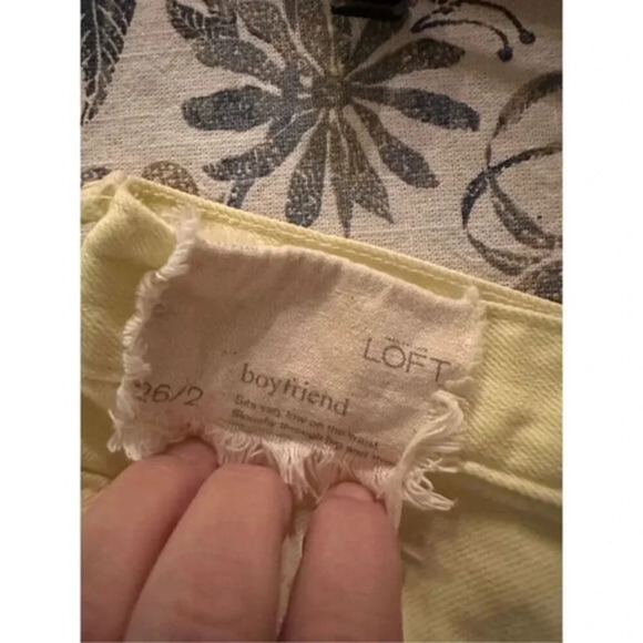 Ann Taylor Loft Boyfriend Yellow Denim Jeans Size 26/2 - Picture 4 of 8